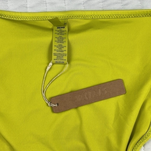 SKIMS Dippy Tie String Bikini Bottoms in Citrus Size 2X NWT - Picture 7 of 10